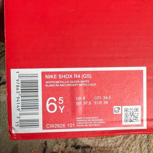 New Nike Shox R4 Sneakers - Picture 12 of 12